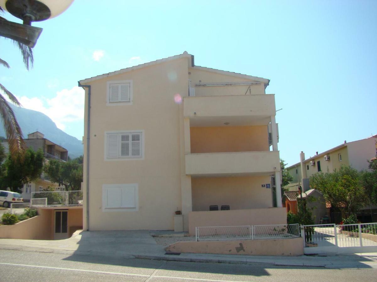 Apartments Ada Tučepi Exterior foto